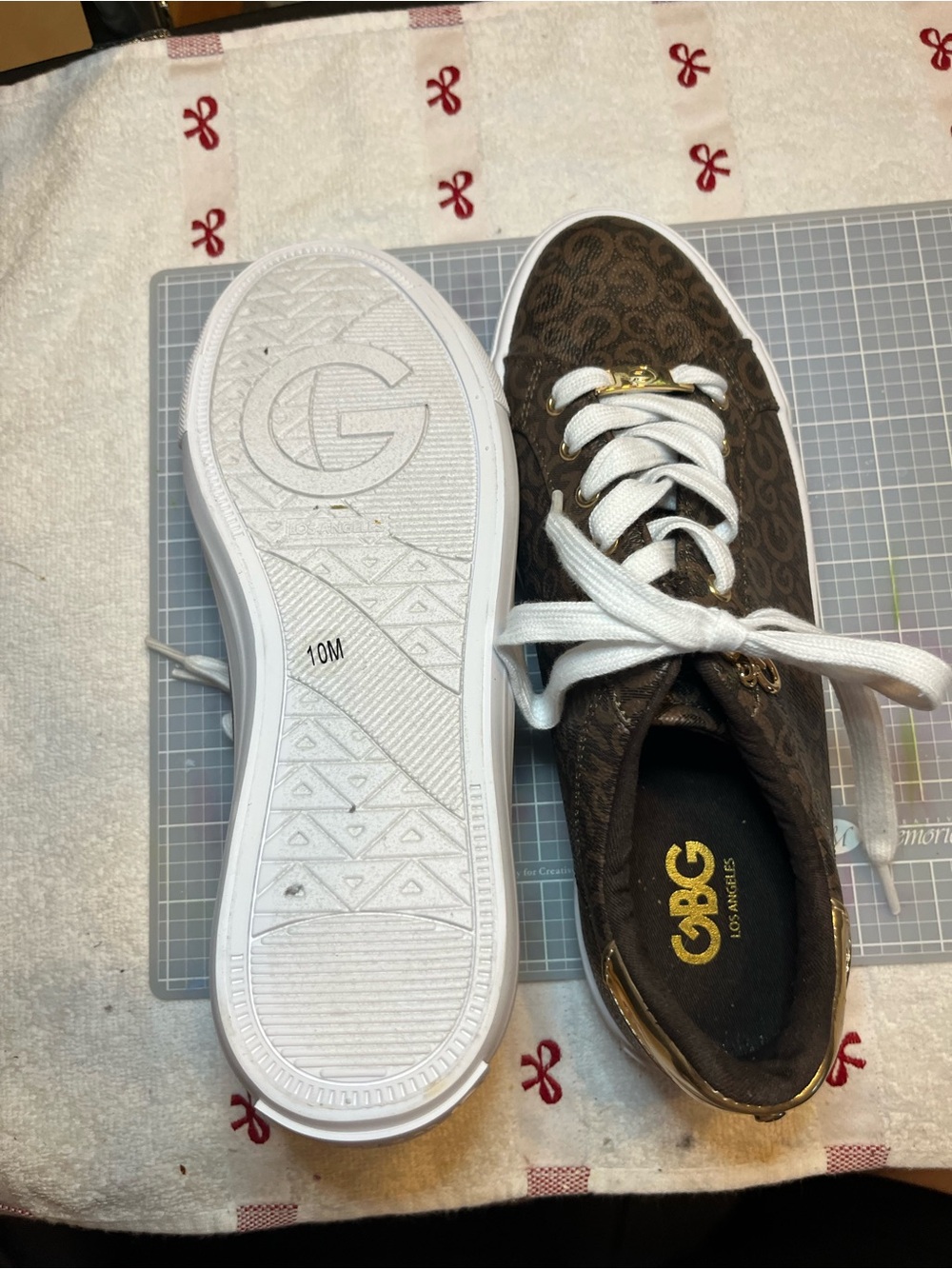 GBG Los Angeles Brand - NWOT - Size: 10 - Picture 3 of 4